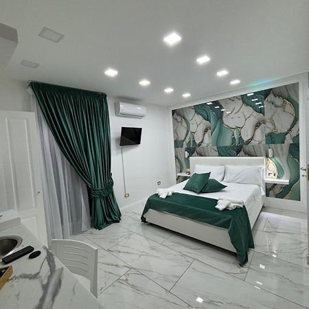 Suite Campanile Naples Exterior photo