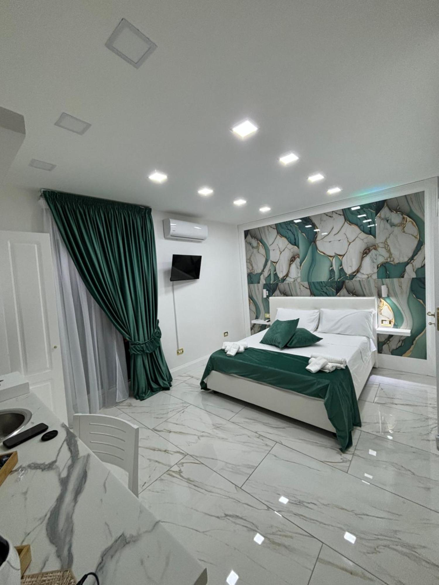 Suite Campanile Naples Exterior photo
